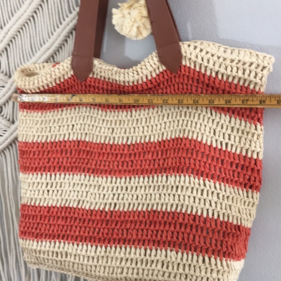 Olivia Miller Pippy striped straw tote bag - Picture 7 of 8